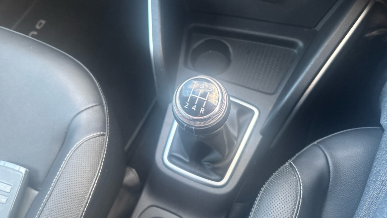 Dacia Duster 1.6 SCe Prestige 5dr Petrol Estate